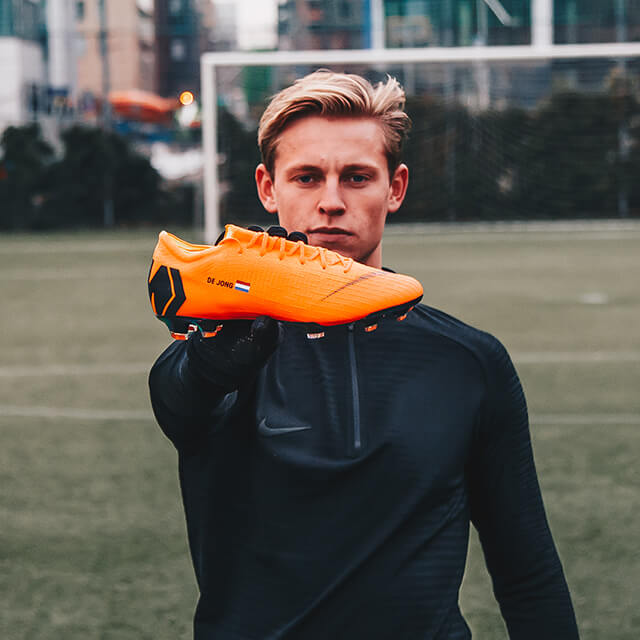 Voetbalshop in gesprek met toptalent Frenkie de Jong\