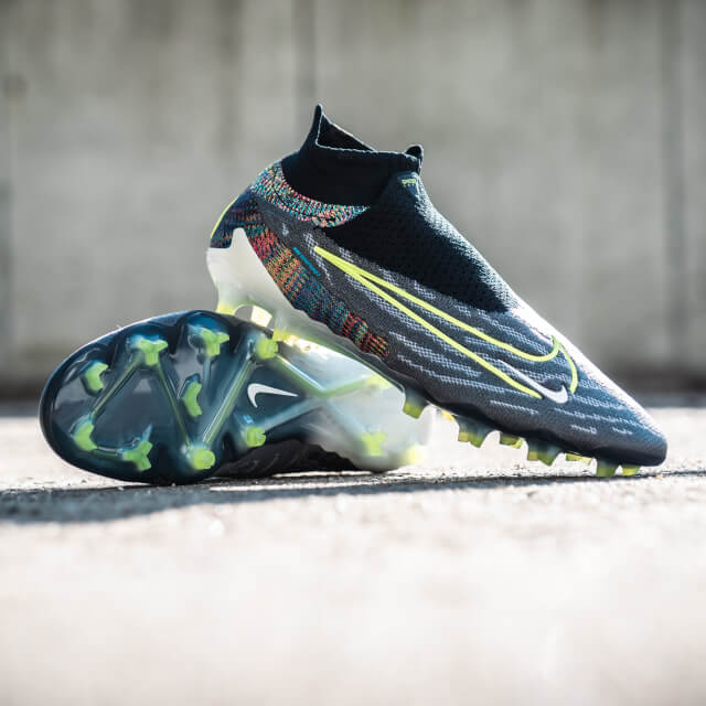 Nike Phantom Voetbalschoenen