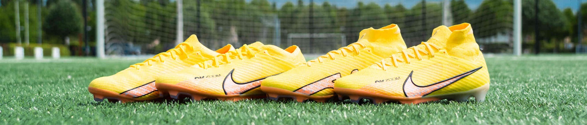 Gele voetbalschoenen