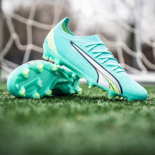 PUMA Ultra Voetbalschoenen