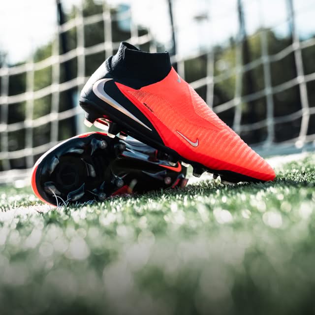 Chaussures de foot Montantes