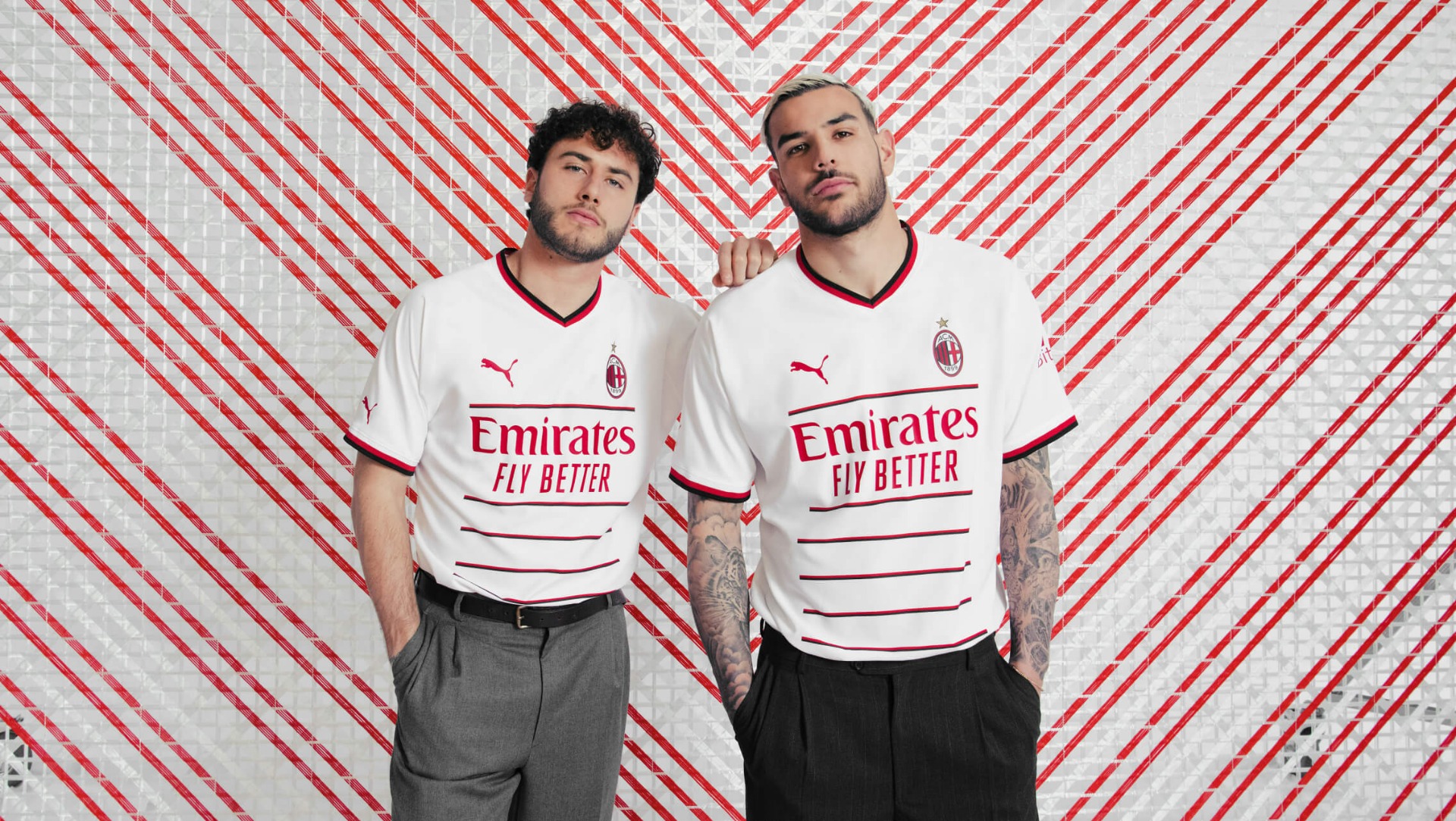 Het nieuwe AC Milan Uitshirt 2022-2023 bij Voetbalshop!