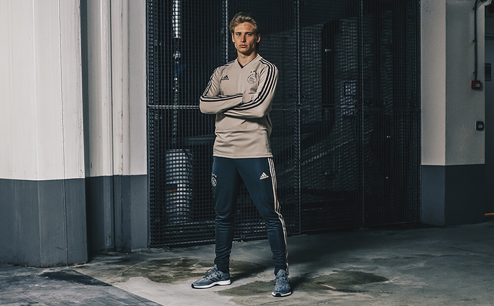 adidas Ajax Uitshirt 18-19