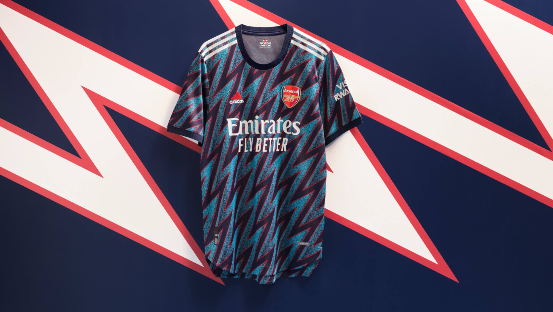 Met het Arsenal 3e shirt ga je back to the 90's!