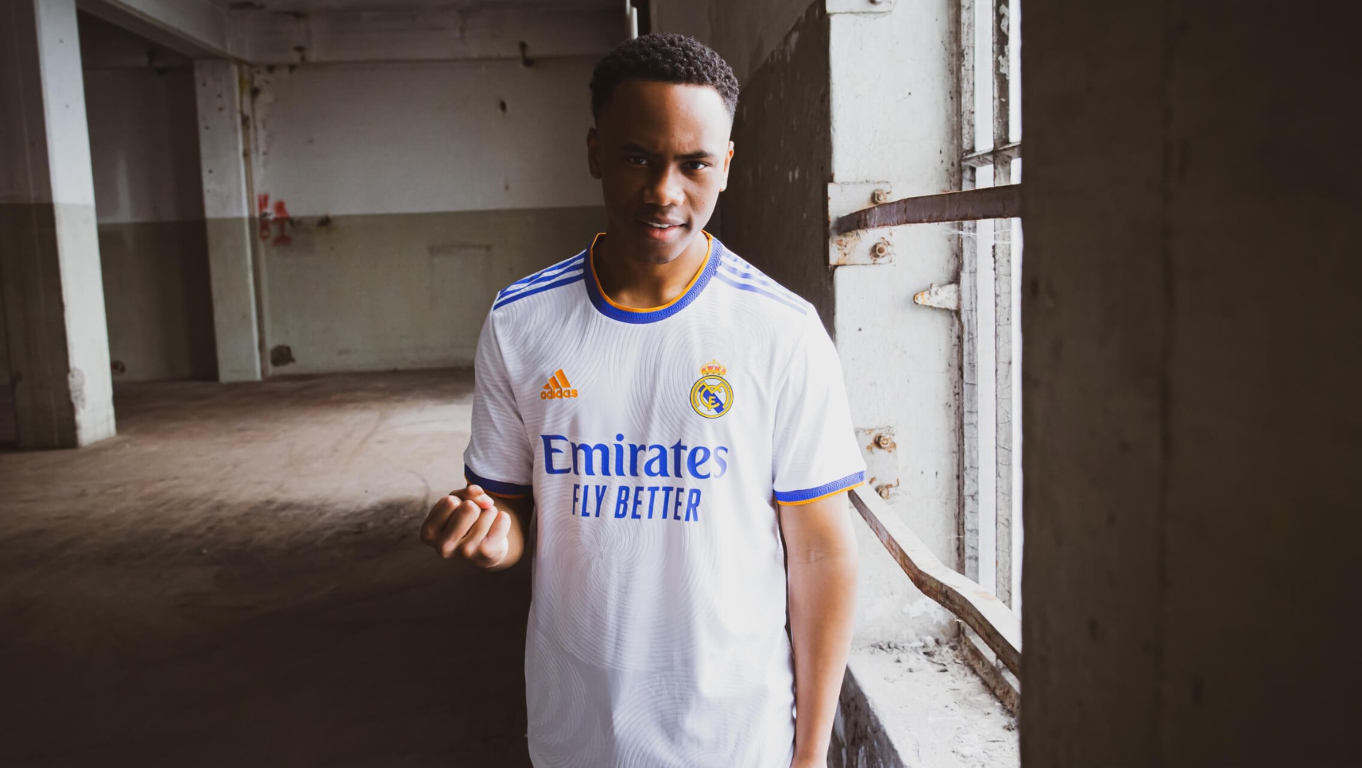 Real Madrid lanceert dit nieuwe magische witte thuisshirt