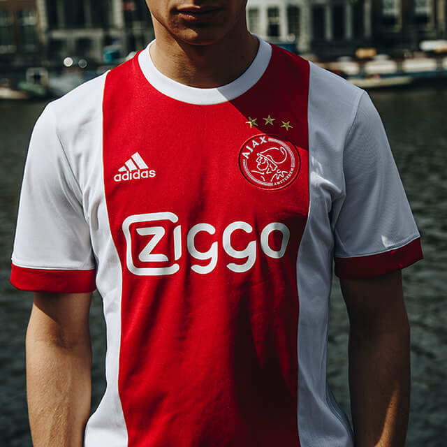 en Ajax de nieuwe voor 2017-2018 - Voetbalshop.be