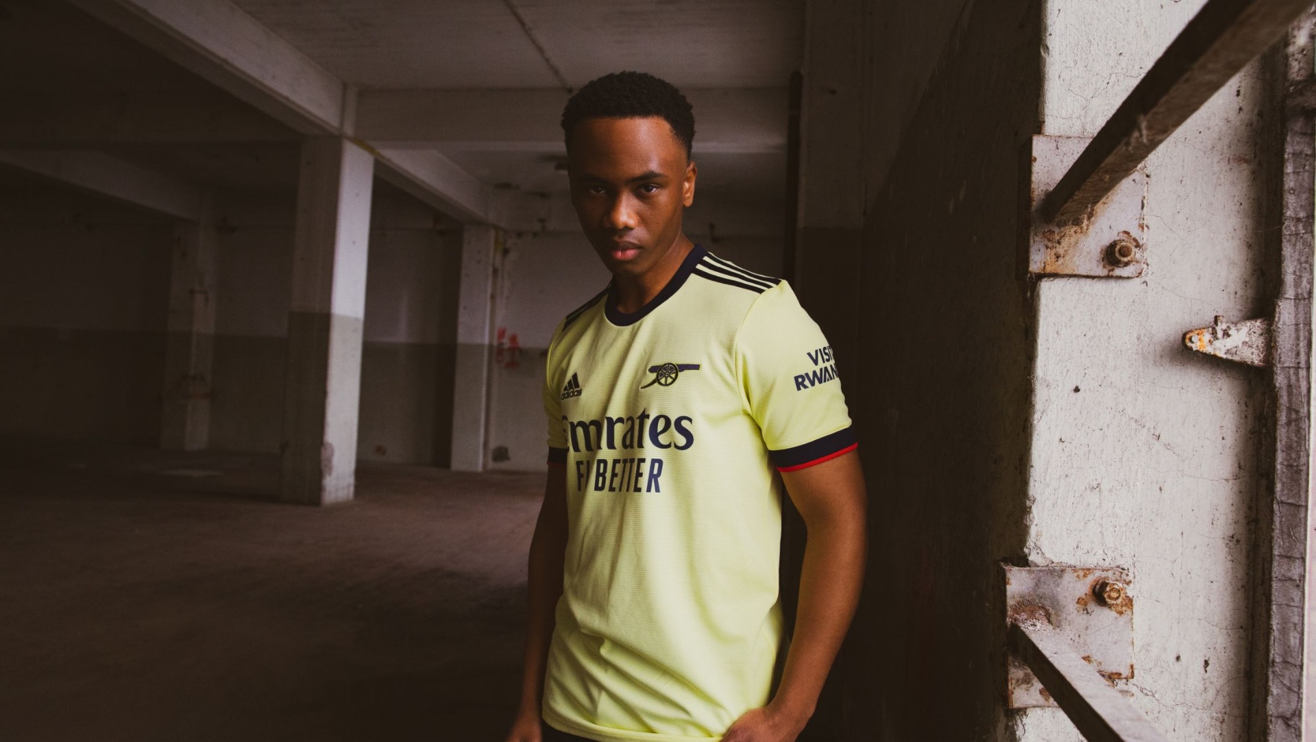 Arsenal boekt succes buiten Londen traditioneel getrouw in het geel