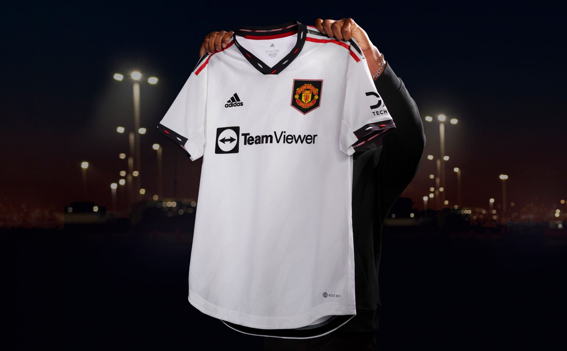 maillot united exterieur 2022