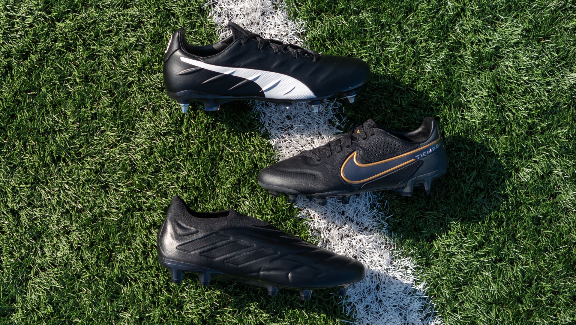 Heb jij brede voeten? Deze voetbalschoenen zijn perfect voor jou!