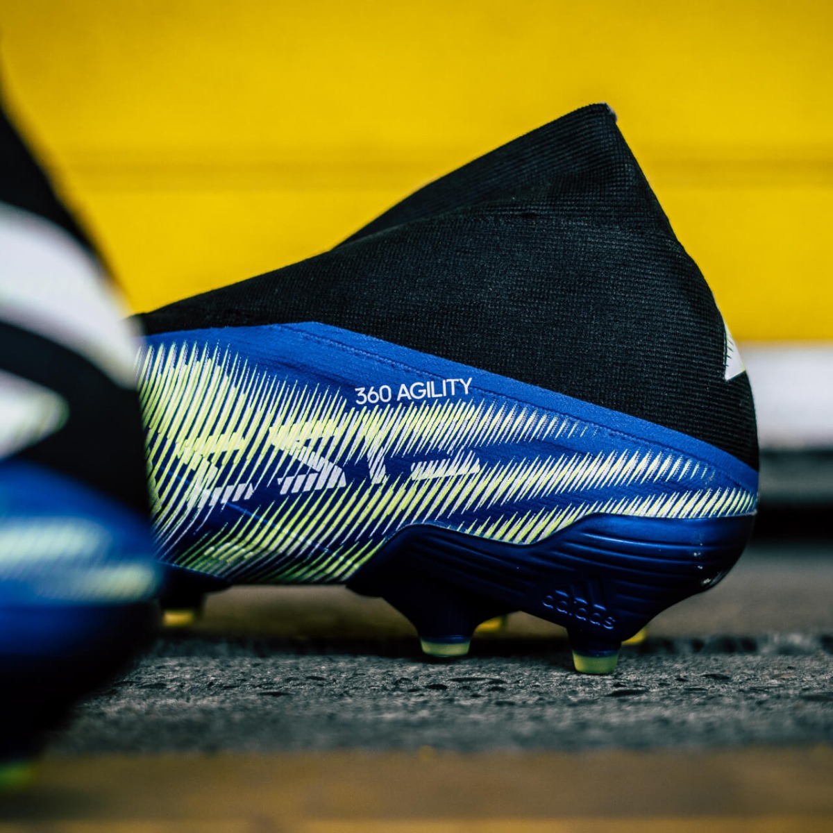 adidas-Superlative-PACK-NEMEZIZ-Slider-tekst-blokjes-640x640px-22.jpg