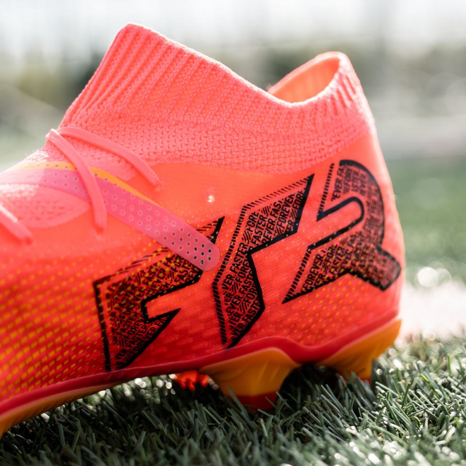 20240503-slider-blokje-Dure-en_Goedkope-Voetbalschoenen-PUMA-PRO-4.jpg