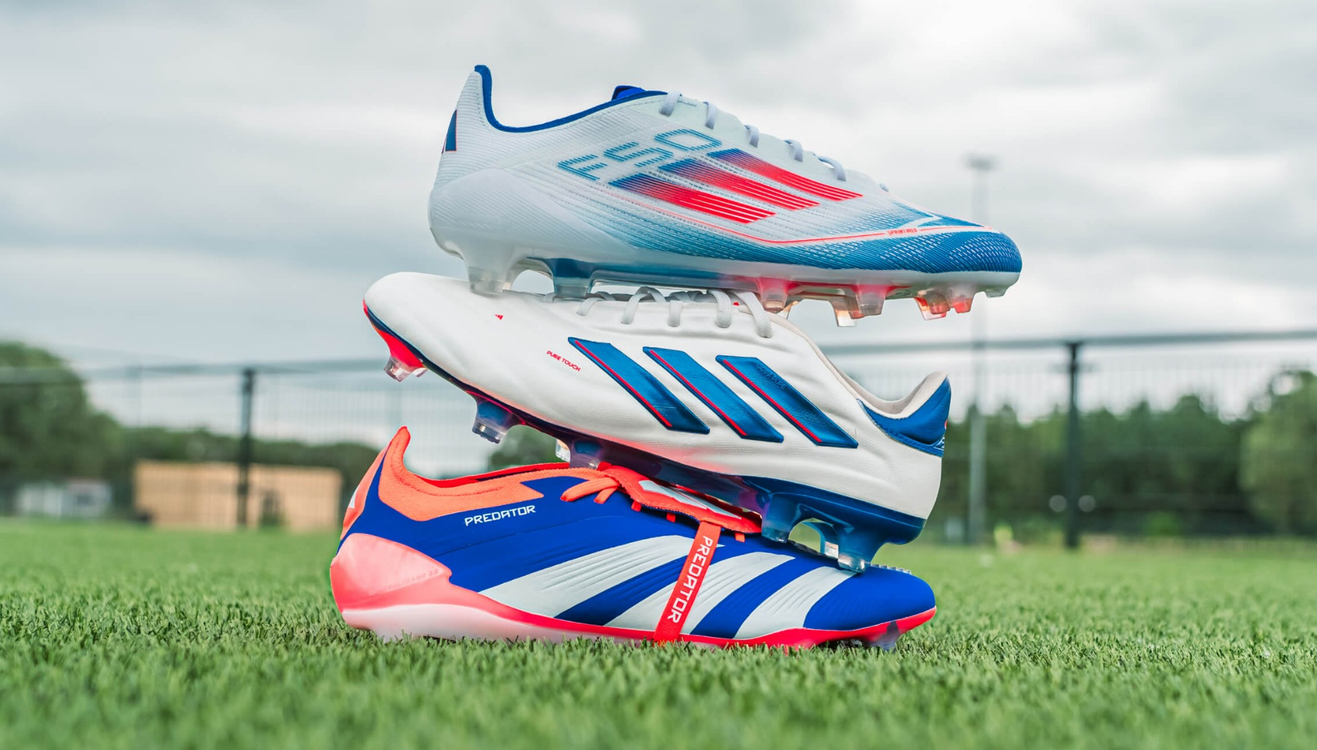 La adidas F50 flambant neuve et beaucoup plus dans le adidas Advancement Pack