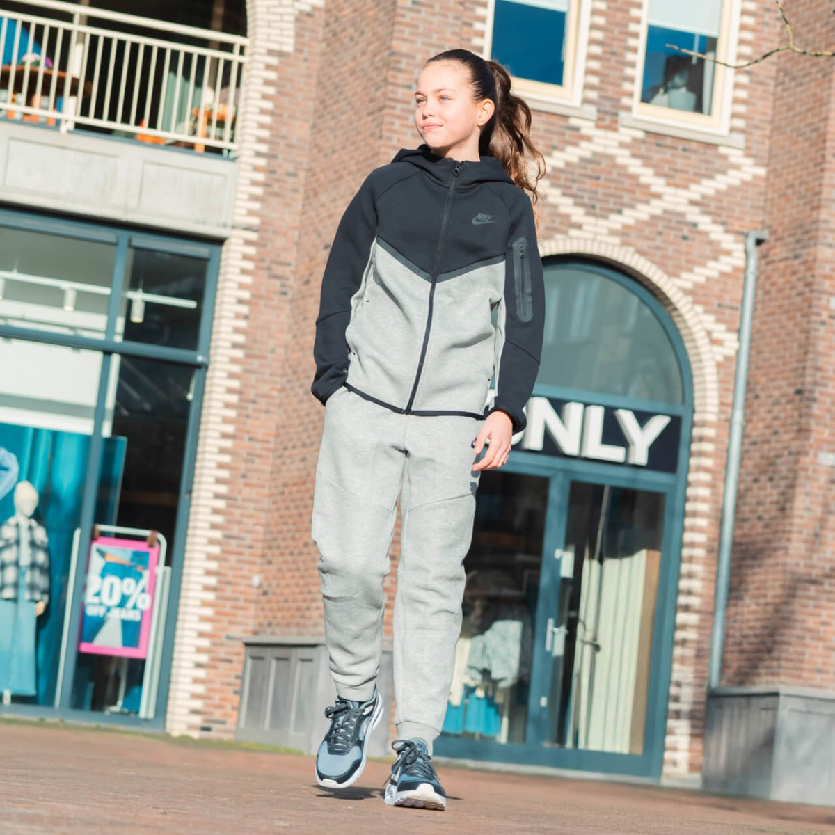 20250202-slider-blokje-Nike-Tech-Fleece-13.jpg