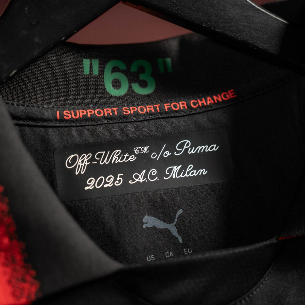 20250213-slider-blokje-PUMA-ACMilan-OffWhite-3.jpg