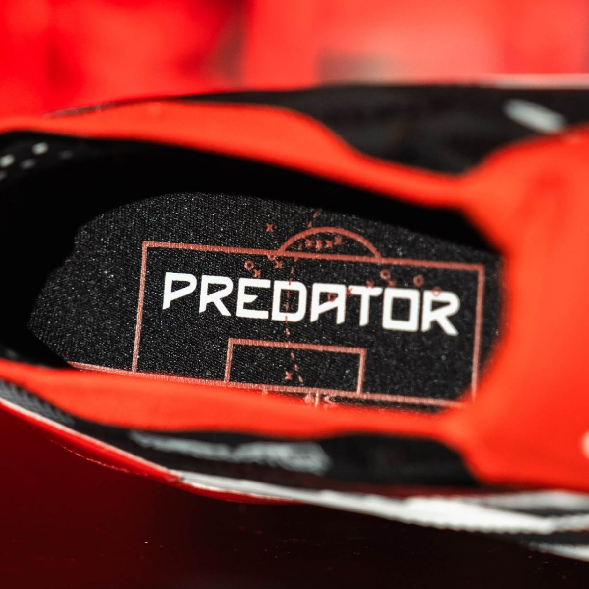 20250221-slider-blokje-adidas-Predator-Moments-6.jpg