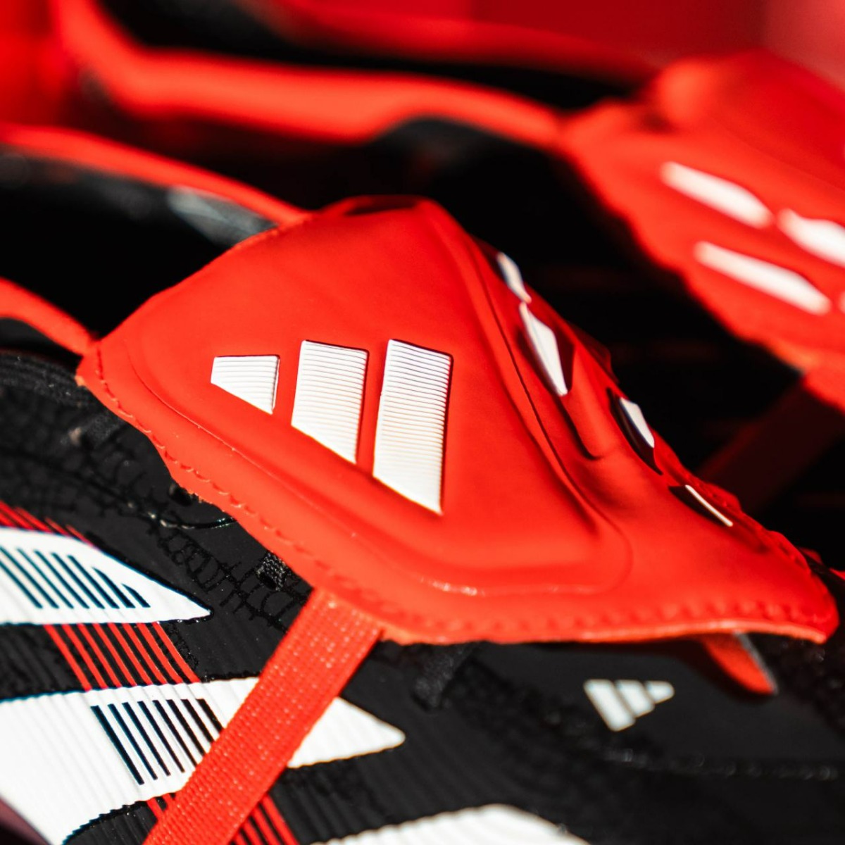 20250221-slider-blokje-adidas-Predator-Moments-9.jpg