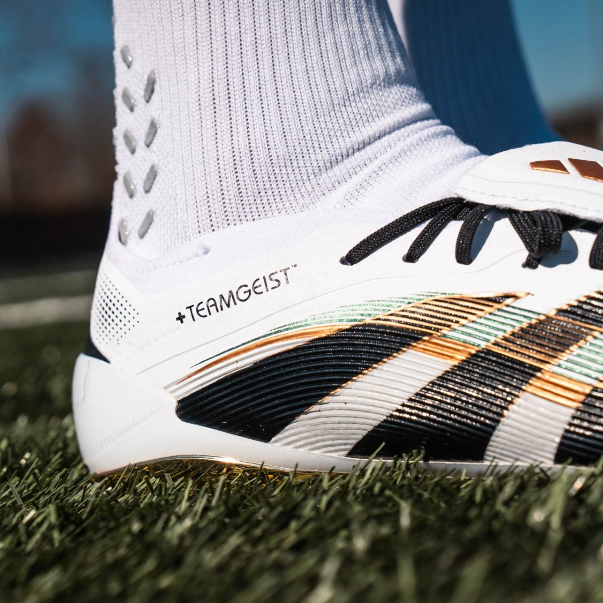 20250320-slider-blokje-adidas-Teamgeist-5.jpg