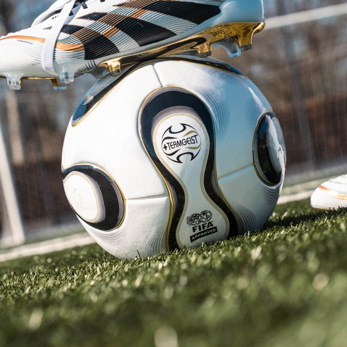 20250320-slider-blokje-adidas-Teamgeist-7.jpg
