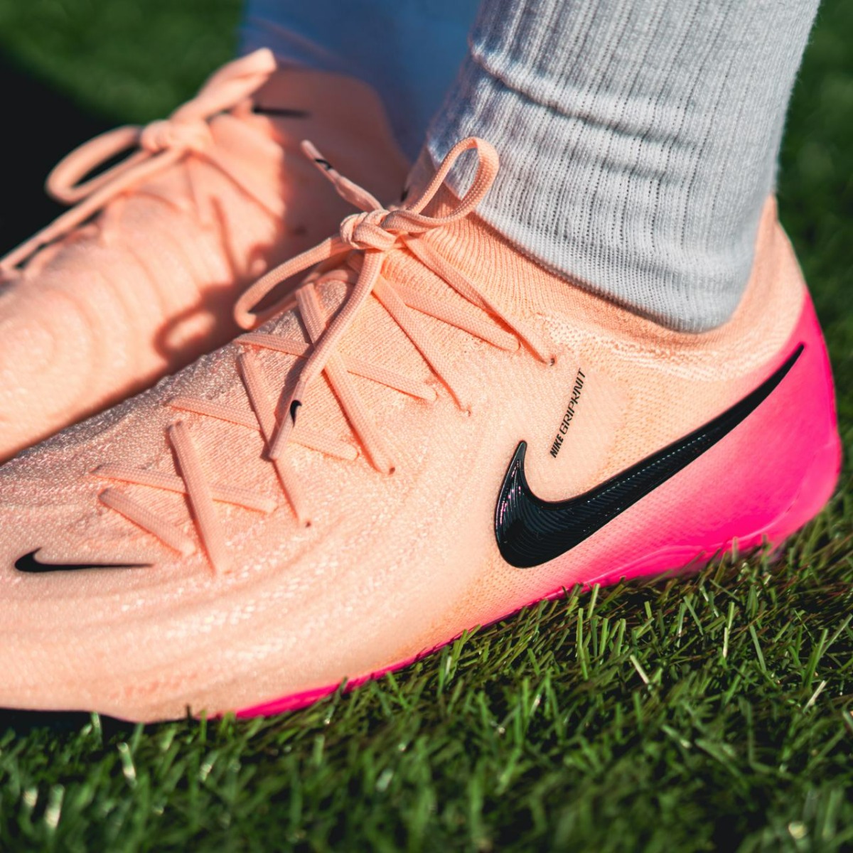 20250407-slider-blokje-Nike-Prism-Pack-PHANTOM-2.jpg