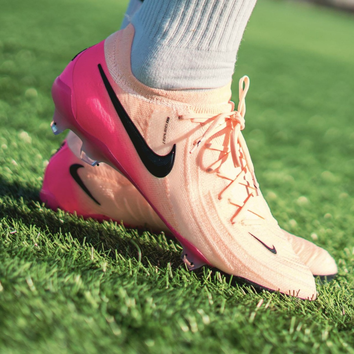 20250407-slider-blokje-Nike-Prism-Pack-PHANTOM-5.jpg