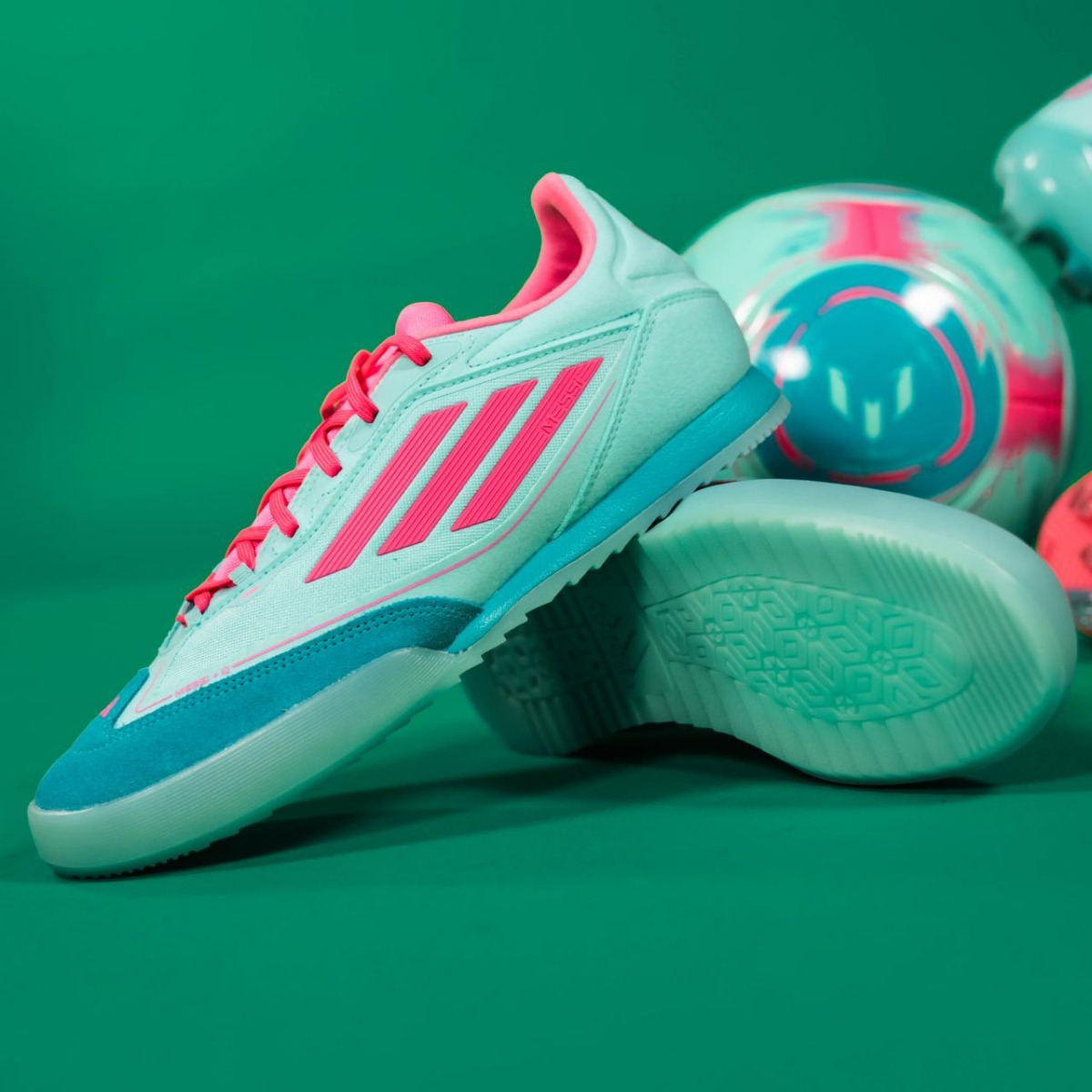 20250417-slider-blokje-adidas-Messi-La-Vida-Tropical-Pack-6.jpg