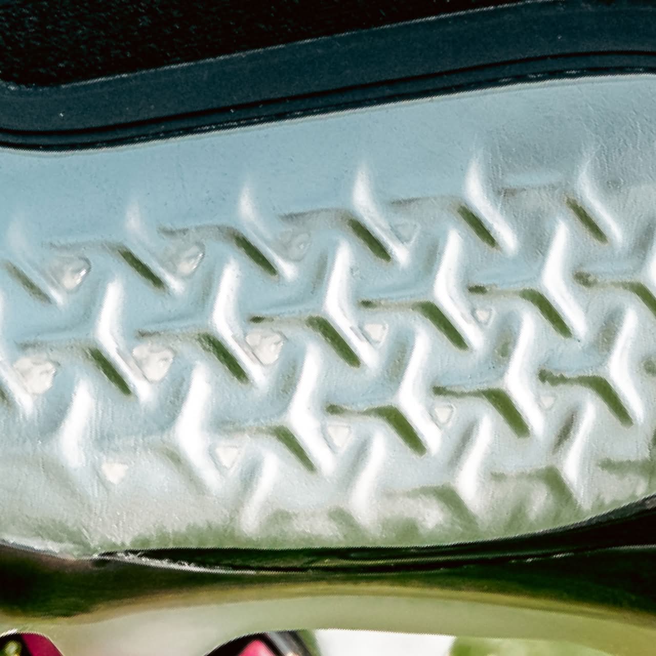 20260725-slider-blokje-UNDER-ARMOUR-FOOTWEAR-Q3-NL-04.jpg