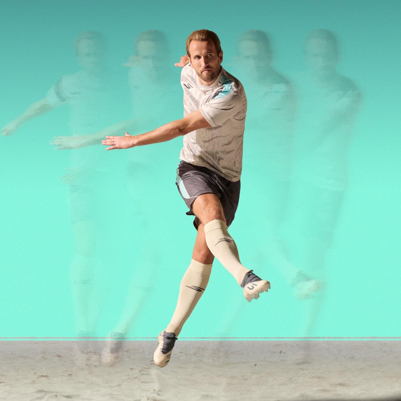 Blog_20261016-slider-blokje-Skechers-Beyond-Illusion-Pack-Shoot-04.jpg