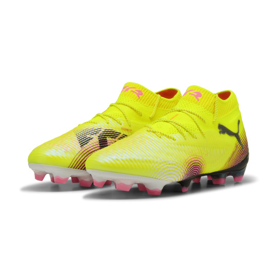 PUMA Future 8 Ultimate Gras Voetbalschoenen (FG) Geel Zwart Roze