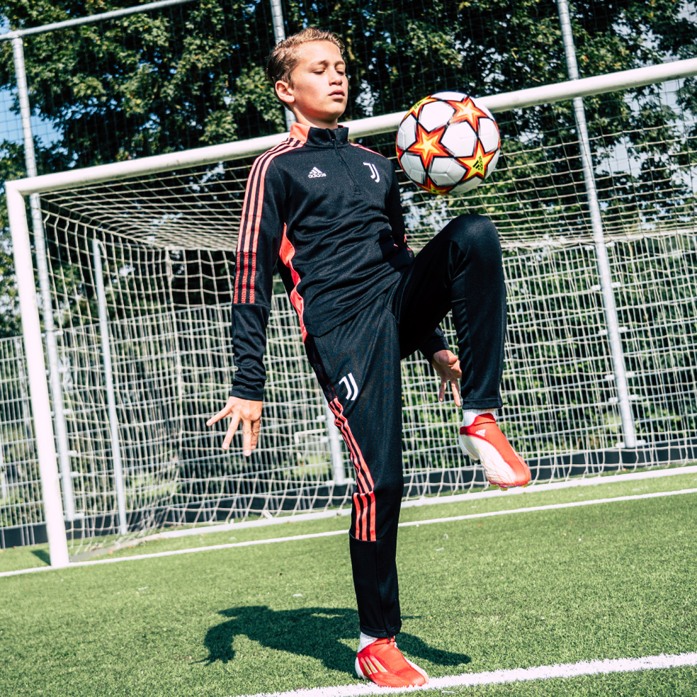 adidas Juventus 1 4 Trainingspak 2021 2022 Kids Zwart Oranjeroze Voetbalshop.be