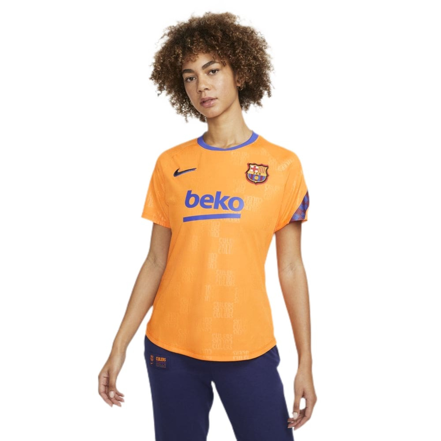 Maillot d entrainement d avant match Nike FC Barcelone 2021 2022 Femme Orange Noir Voetbalshop.be