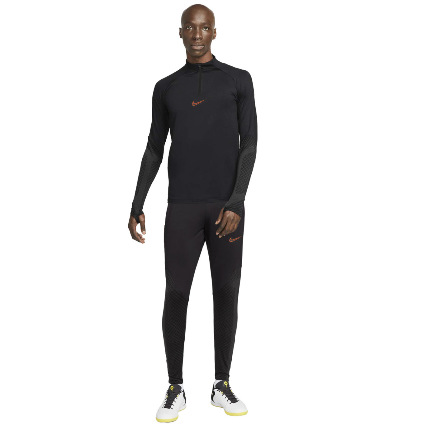 Survetement nike sales noir et orange
