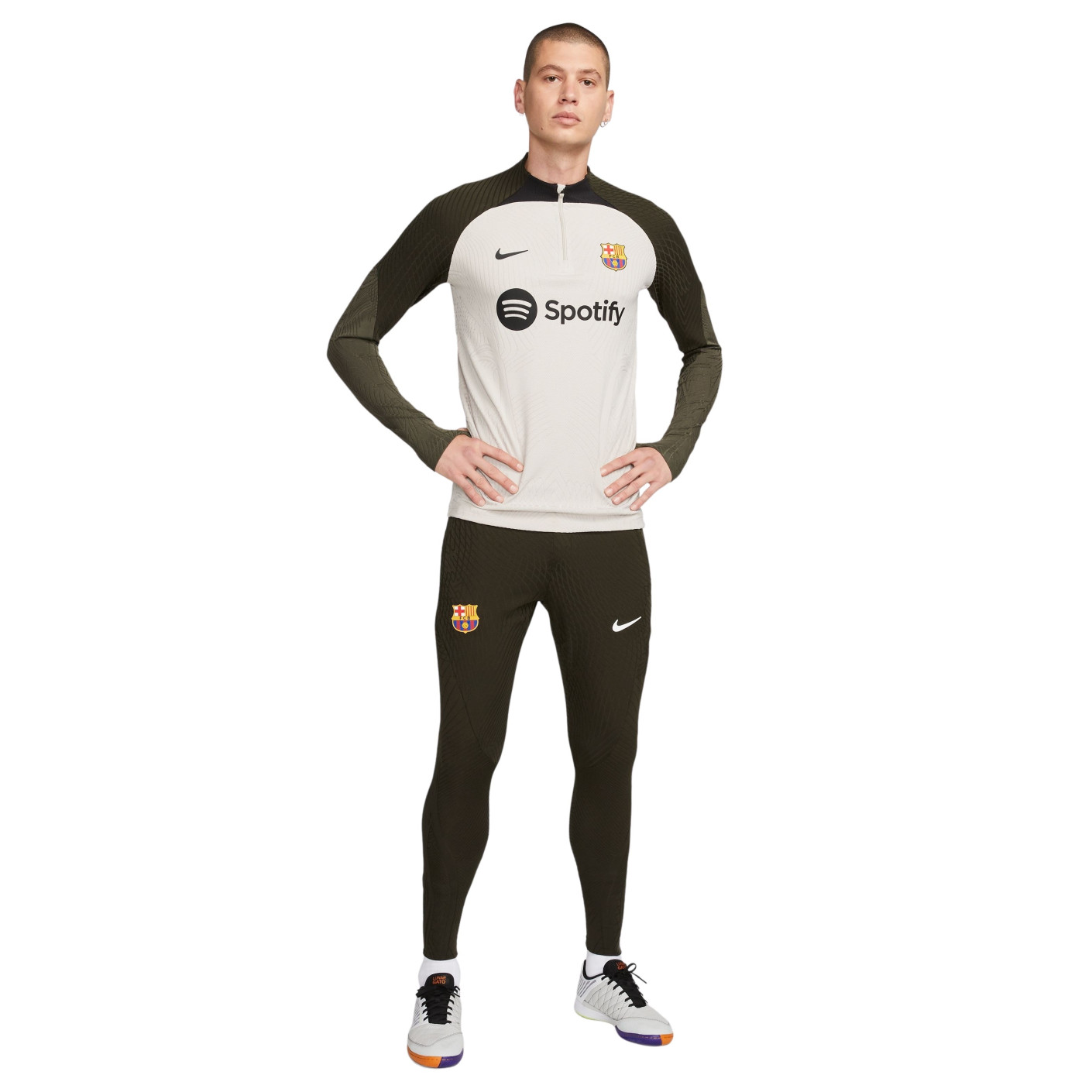 Nouveau survetement hotsell nike 2019