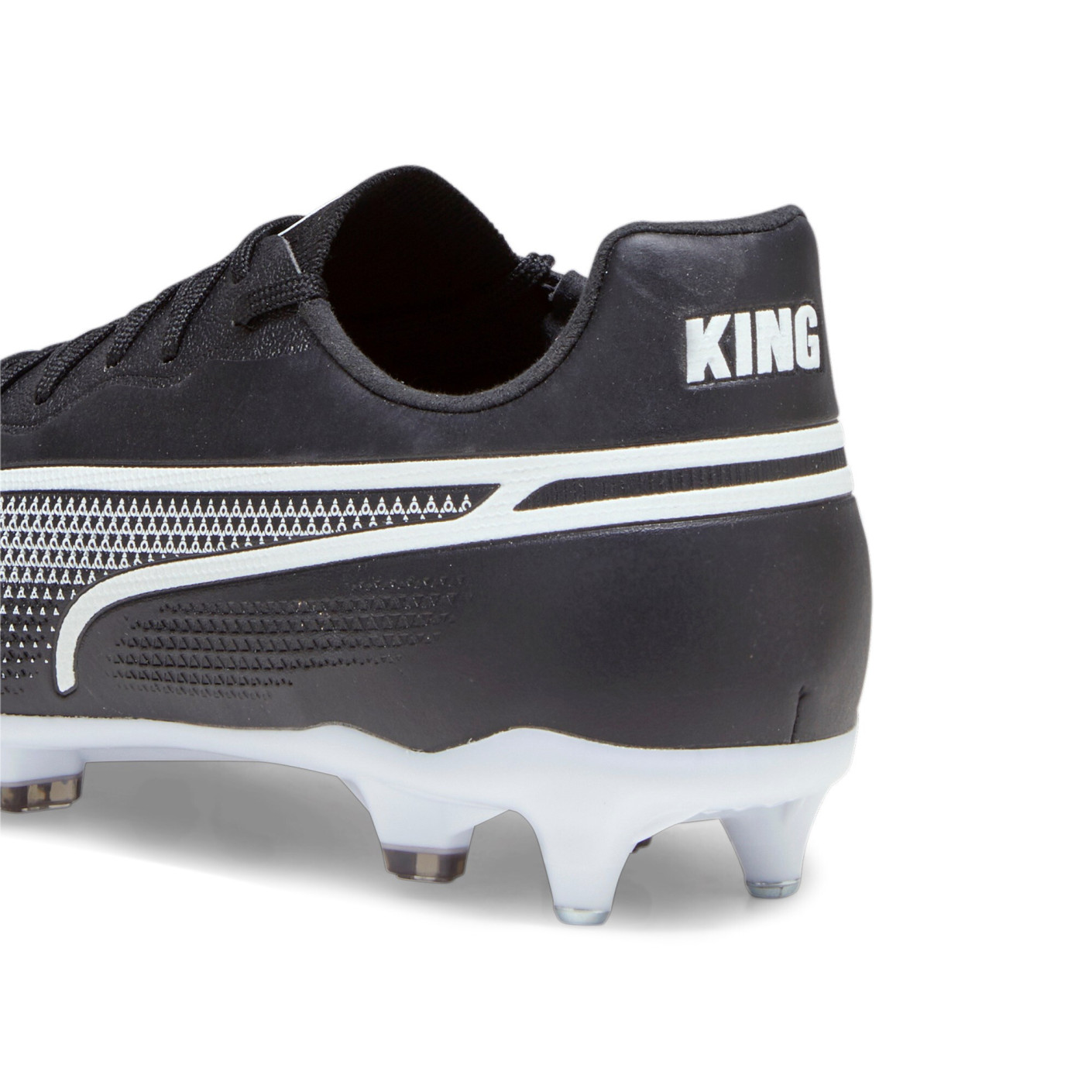 PUMA King Pro Crampons Visses SG Noir Blanc Voetbalshop.be