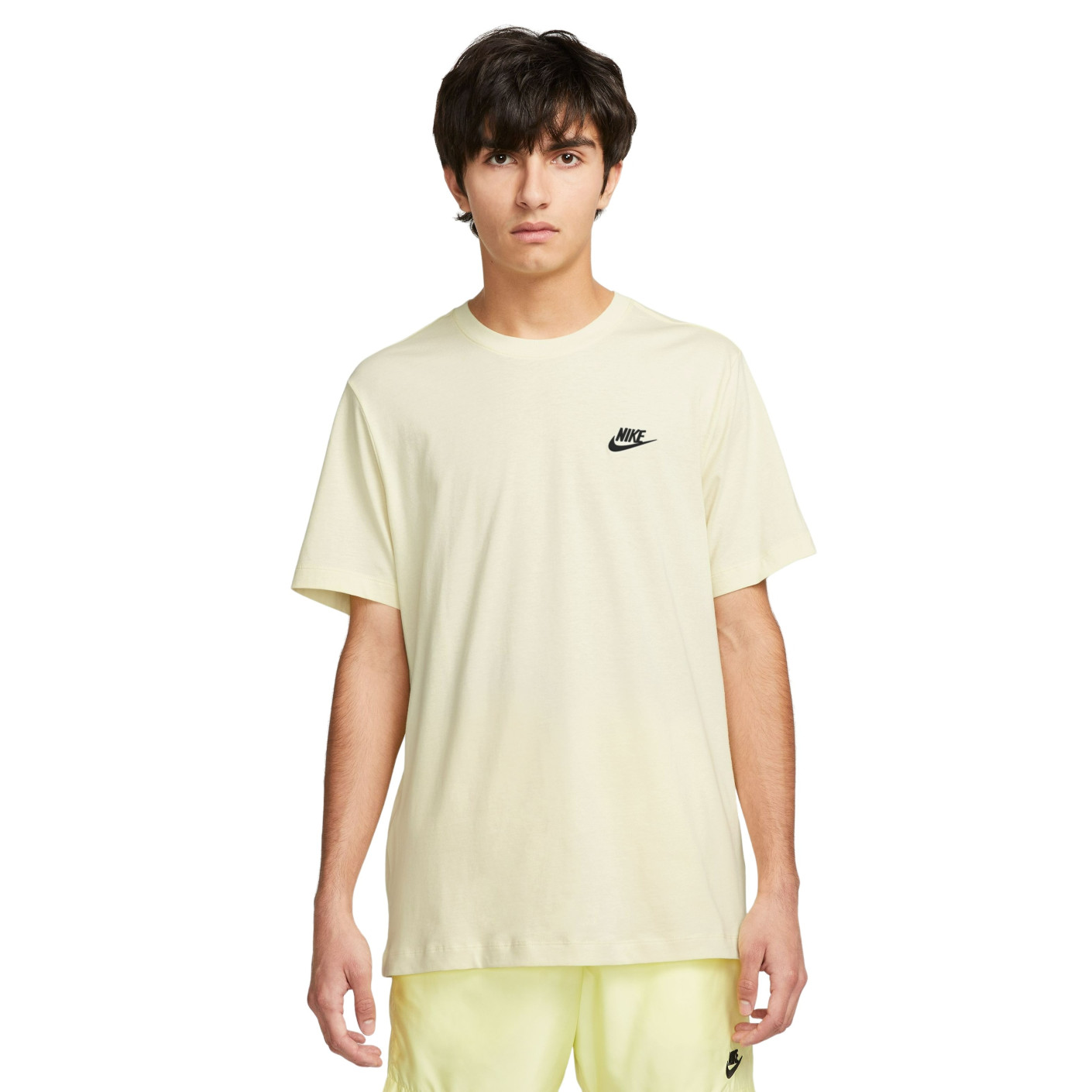 T-shirt Nike Sportswear Club jaune clair noir