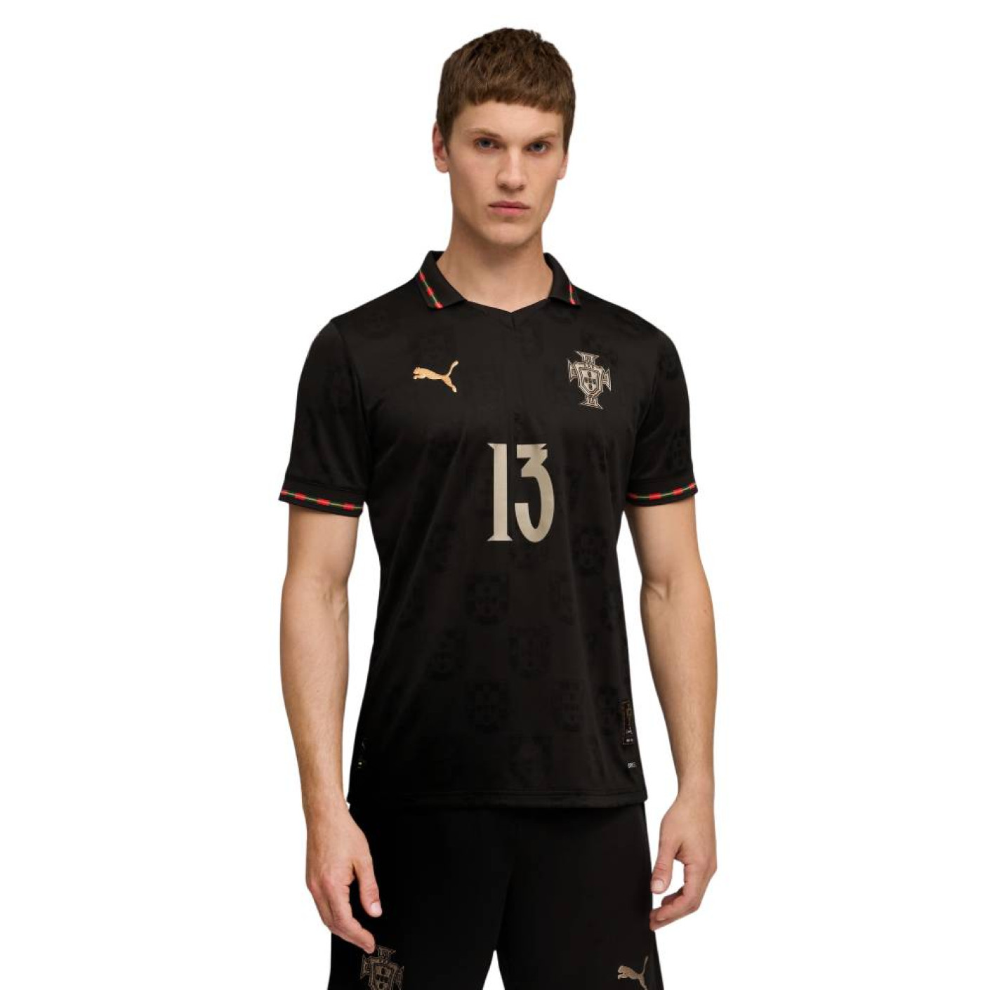 PUMA Portugal Pantera Negra Eusébio 13 Maillot de Foot Authentic