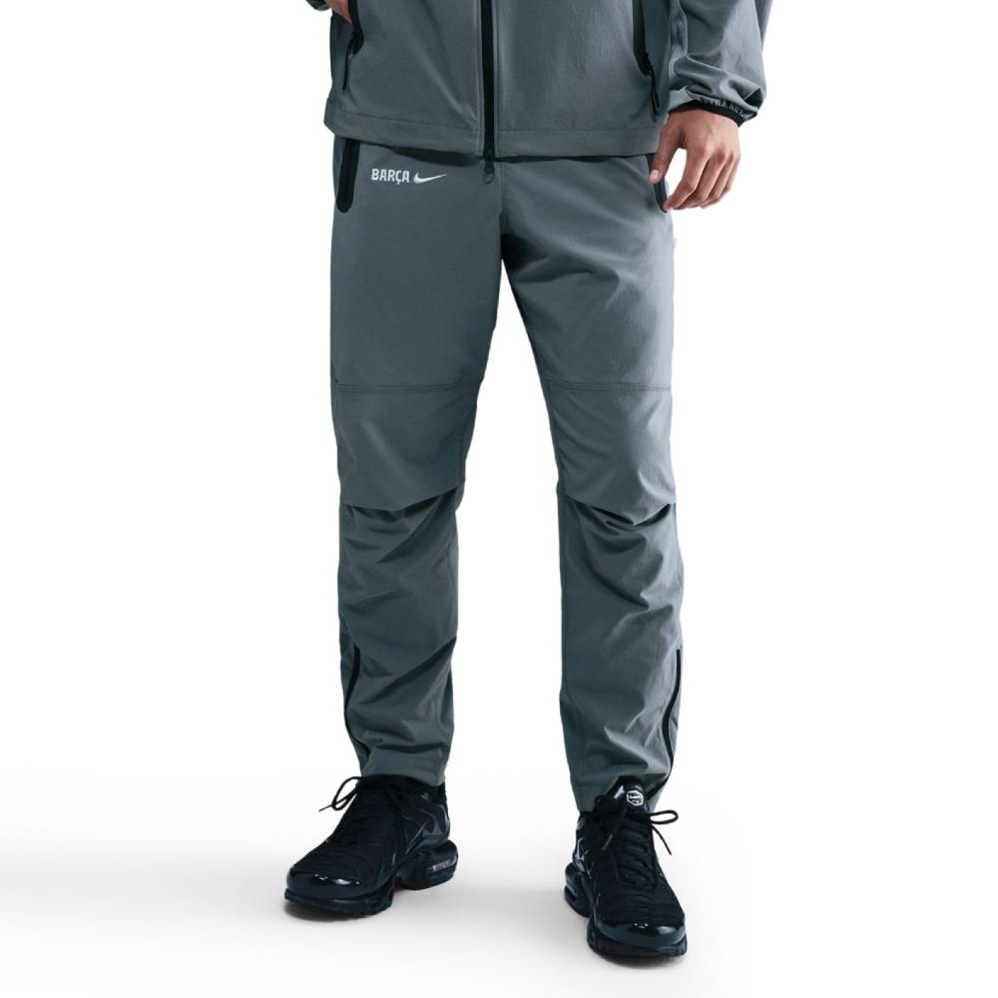 Pantalon d'entraînement tissé Nike FC Barcelona Tech 2025-2026 gris foncé noir