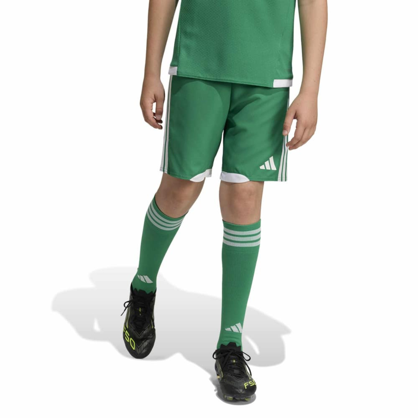 Shorts de football de compétition adidas Tiro 26 pour enfants, vert et blanc