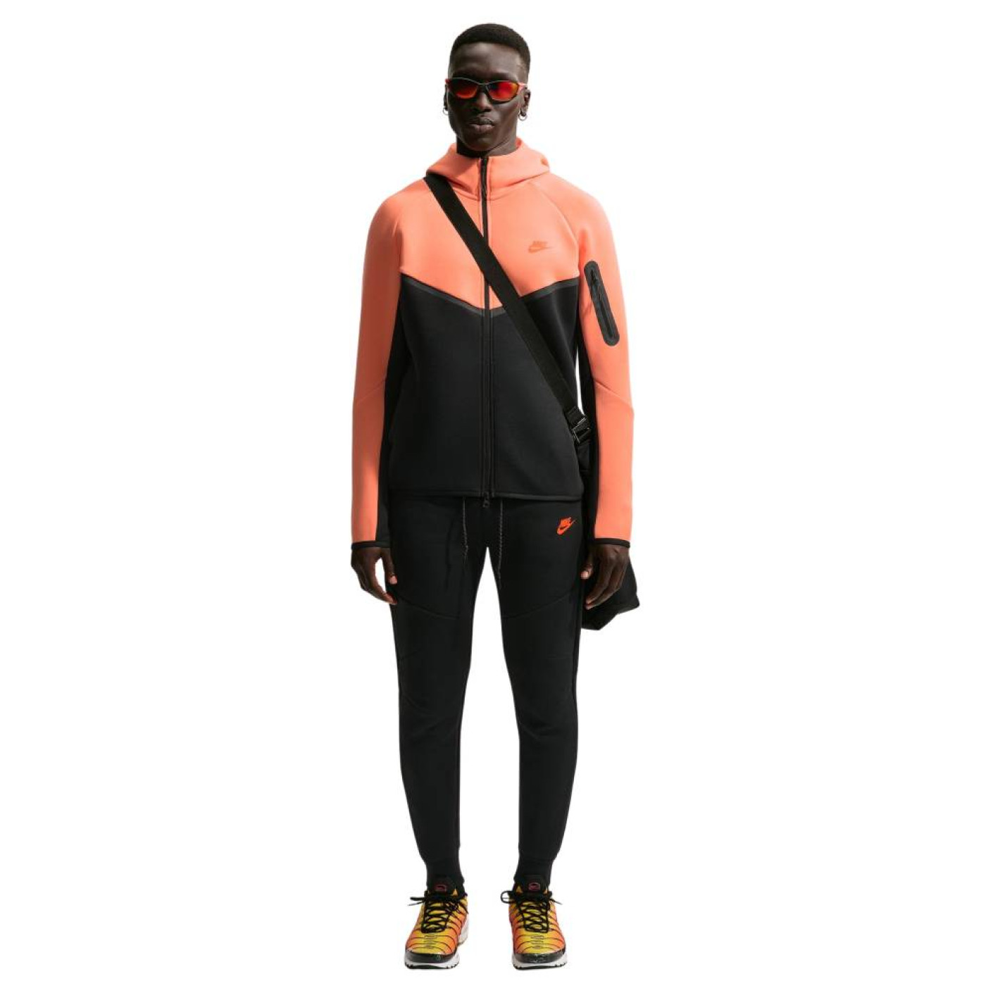 Nike Tech Fleece Sportswear Trainingspak Lichtoranje Zwart Felrood
