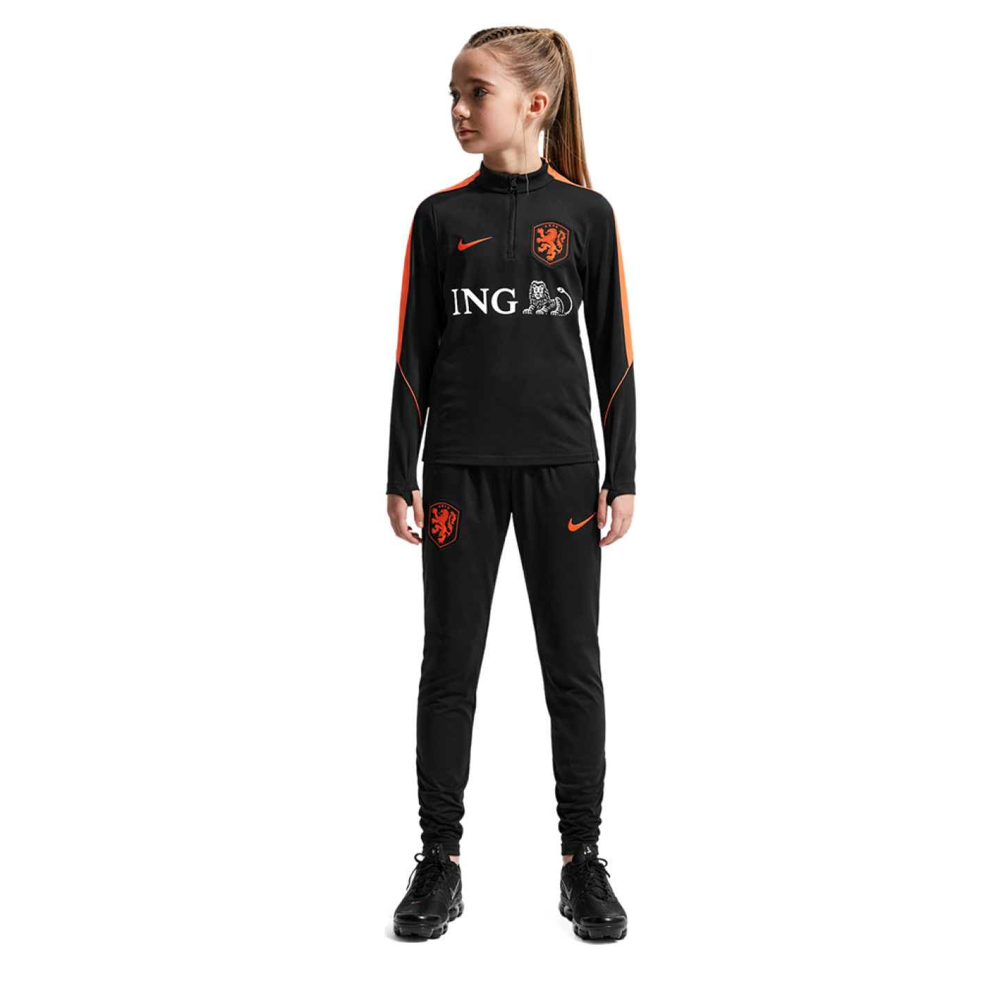 Survêtement Nike Netherlands Strike 1/4-Zip 2026-2028 pour Enfants, noir et orange
