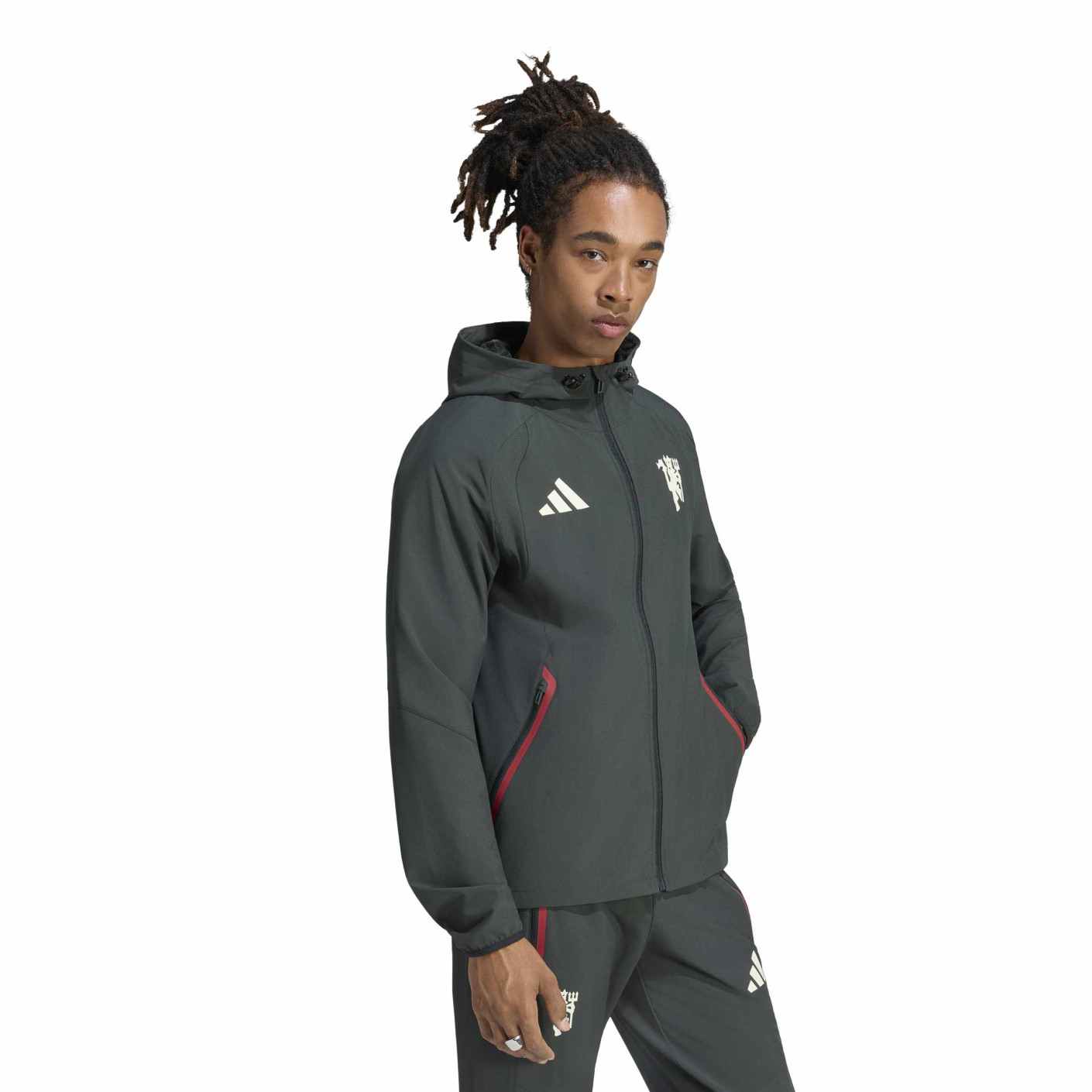 Veste d'entraînement adidas Manchester United Tiro Travel 2026-2027 Vert olive foncé, blanc, rouge
