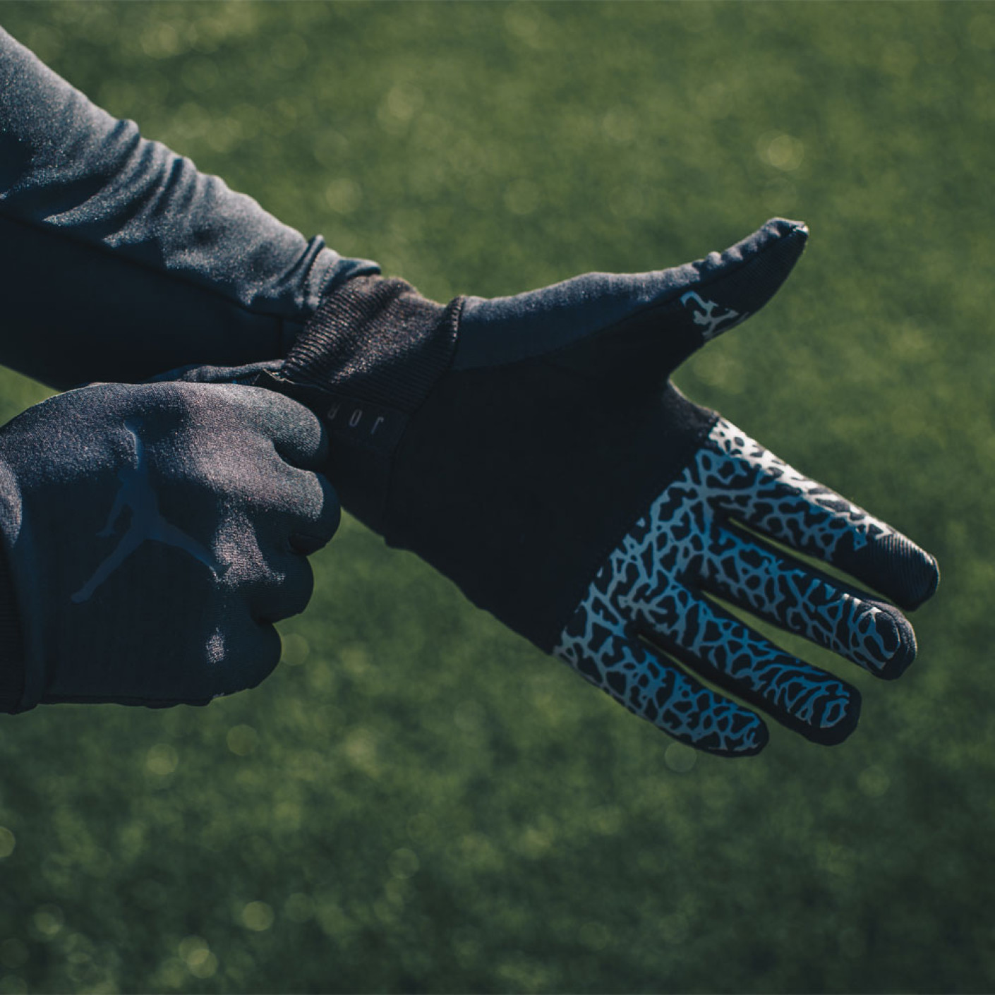 Nike JORDAN Therma Sphere Gants Noir Blanc Voetbalshop.be