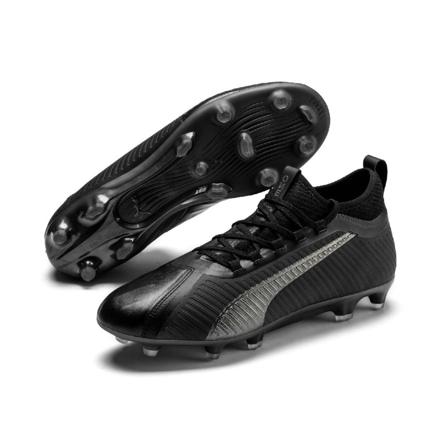 Puma one 5.2 black top