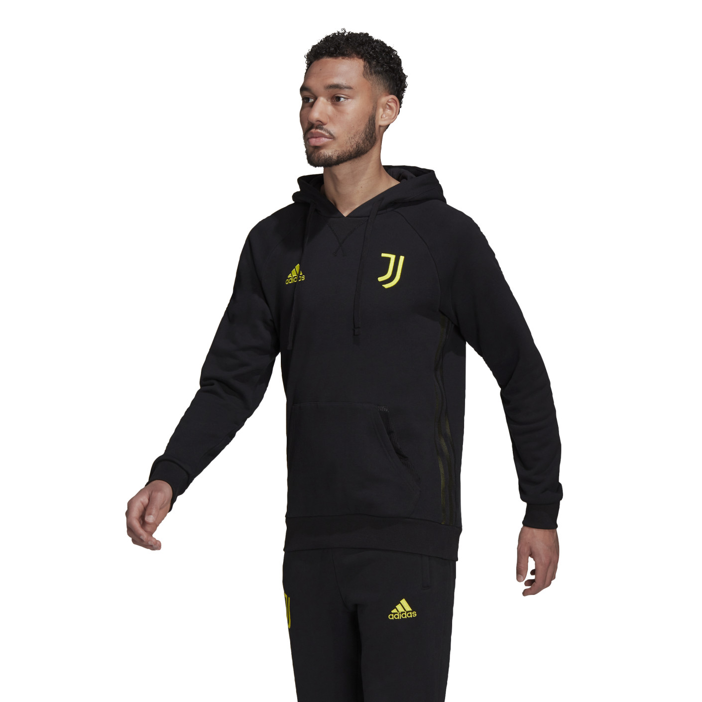 adidas Juventus Travel Sweat a Capuche Hoodie Survetement 2021 2022 Noir Jaune Voetbalshop.be
