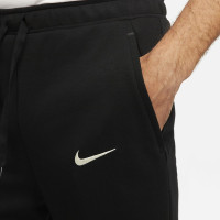 Nike Liverpool Travel Fleece Pantalon d'Entraînement 2021-2022 Noir Rouge