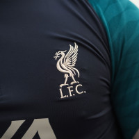 Nike Liverpool Strike Drill Trainingspak 2021-2022 Zwart Lichtgrijs Groen