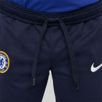 Nike Chelsea Academy Pro Pantalon d'Entraînement 2022-2023 Enfants Tout-petits Bleu Foncé Blanc