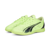 PUMA Ultra Play Zaalvoetbalschoenen (IN) Kids Lichtgroen Zwart