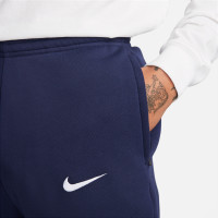 Nike Frankrijk GFA Fleece Trainingsbroek 2022-2024 Blauw Wit