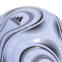 adidas Real Madrid Ballon de Foot Mauve Noir