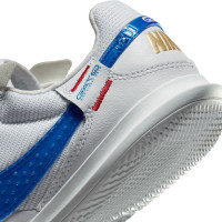 Nike Streetgato Chaussures de Foot Street Enfants Blanc Bleu Rouge